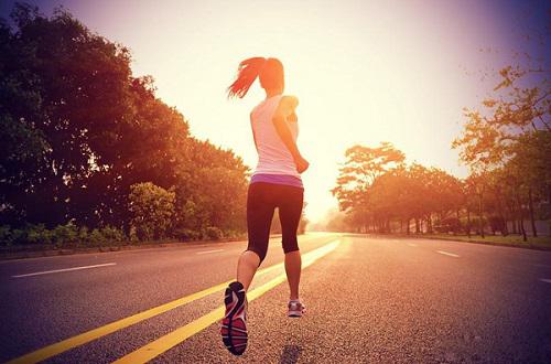 夏天晨跑最佳时间 夏天晨跑最佳时间是几点