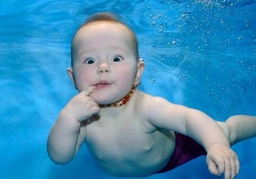 宝宝游泳可以长高吗（宝宝游泳可以长高吗视频）