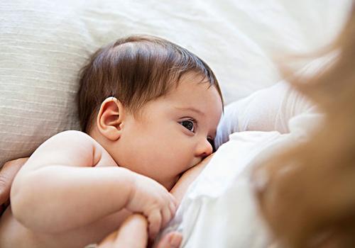 乳腺炎喂奶对宝宝有什么影响（急性乳腺炎喂了奶对孩子有什么影响）