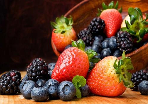 这样水果吃法对身体危害大 吃水果的误区及其危害