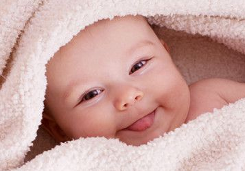 为何冬季宝宝湿疹会高发（冬季宝宝湿疹是什么原因造成的）