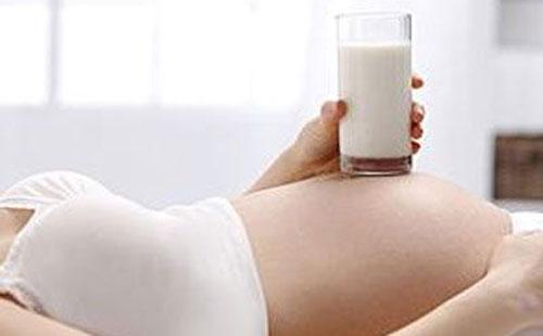 孕妇湿疹可以喝牛奶吗（孕妇得了湿疹可以喝牛奶吗）