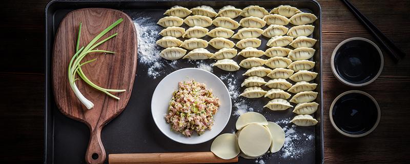 立冬为什么吃饺子（立冬为什么吃饺子的传说?）