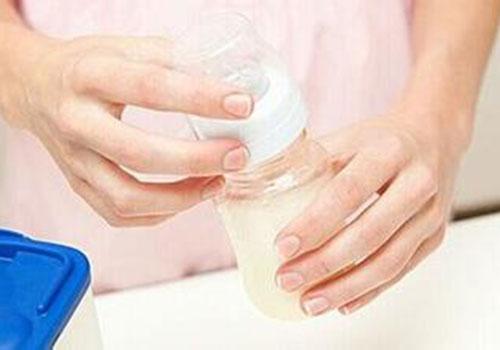 开水冲奶粉会破坏营养吗 过热的水冲奶粉是否破坏营养