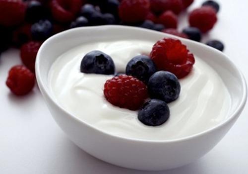 酸奶不能和什么一起吃食物中毒 酸奶和什么一起吃会食物中毒