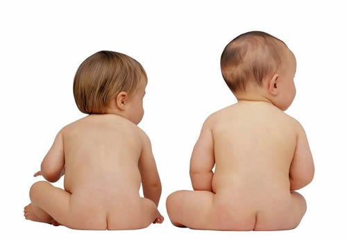 婴儿尿黄是什么原因（八个月婴儿尿黄是什么原因）