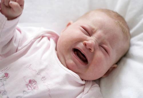 宝宝缺钙为什么会哭闹（宝宝缺钙为什么会哭闹呢）