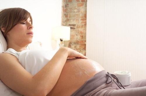 怀孕期间可以用护肤品吗 怀孕期间可以用护肤品吗?补水的
