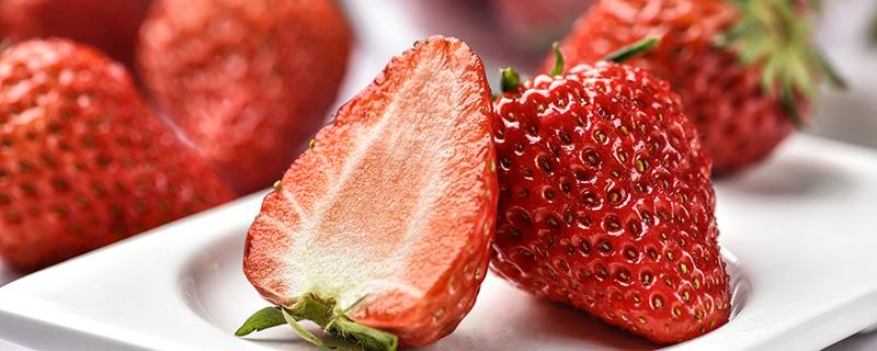 女人吃草莓好处和坏处 草莓一天吃多少合适