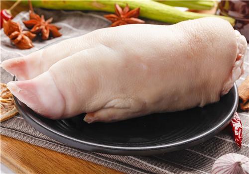 猪手煮多长时间能熟 猪手吃多了会怎样