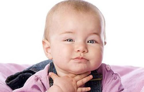 宝宝嗓子有痰呼噜呼噜的怎么办 三个月宝宝嗓子有痰呼噜呼噜的怎么办