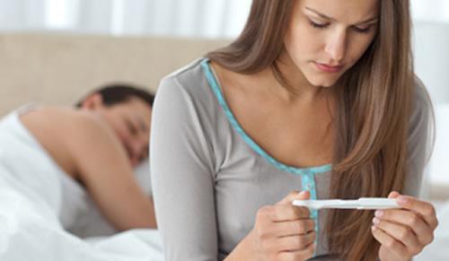 怀孕一个月用验孕棒能测出来吗（怀孕一个月可以验孕棒测出来吗）