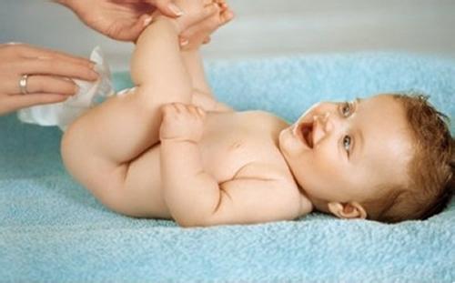 宝宝反复腹泻怎么回事 婴儿反复腹泻怎么回事