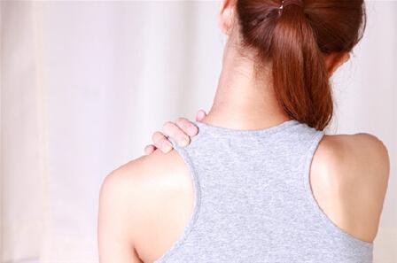 肩颈自我疏通方法 肩颈椎疏通方法