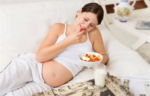 孕妇感冒喉咙痛吃什么好得最快（孕妇感冒喉咙疼吃什么食物好得快）
