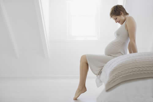 到了预产期胎动频繁是怎么回事 预产期胎儿胎动频繁怎么回事