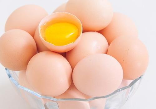 中老年人最适合吃什么蛋，根本不是鸭蛋、土鸡蛋！