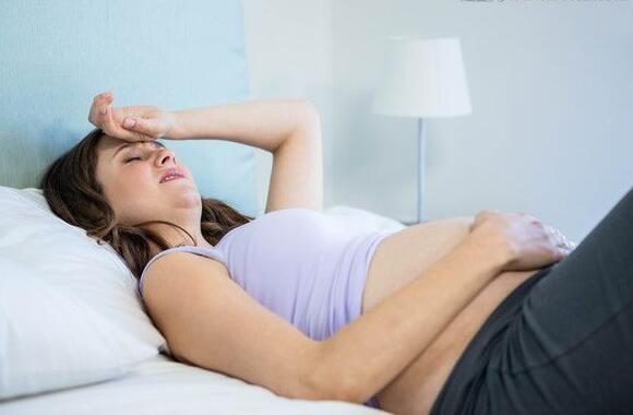 孕妇头痛是什么原因（孕妇经常头痛是什么原因）