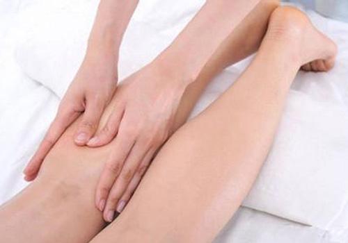 睡觉小腿抽筋是什么原因 女人晚上睡觉小腿抽筋是什么原因