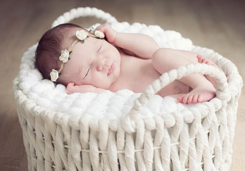 宝宝睡觉呼吸声很重是怎么回事 宝宝睡觉呼吸声有点重