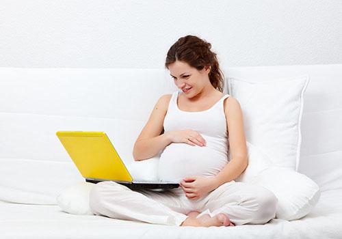 孕妇对着电脑工作对胎儿好吗（孕妇对着电脑上班影响胎儿吗）