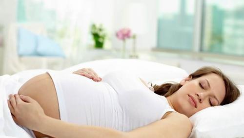 怀孕六个月睡觉姿势（怀孕六个月睡觉姿势图 正确）