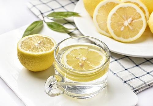 蜂蜜柠檬水祛斑吗 喝蜂蜜柠檬水能淡斑吗