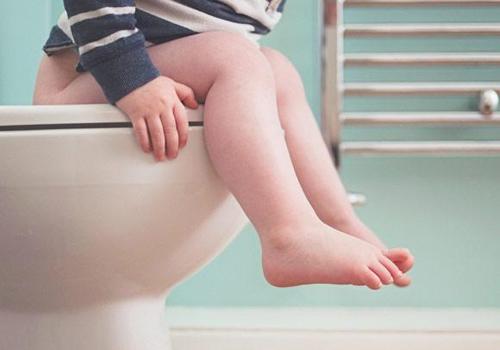 冬季宝宝经常腹泻是什么原因（冬季宝宝腹泻是怎么引起的）