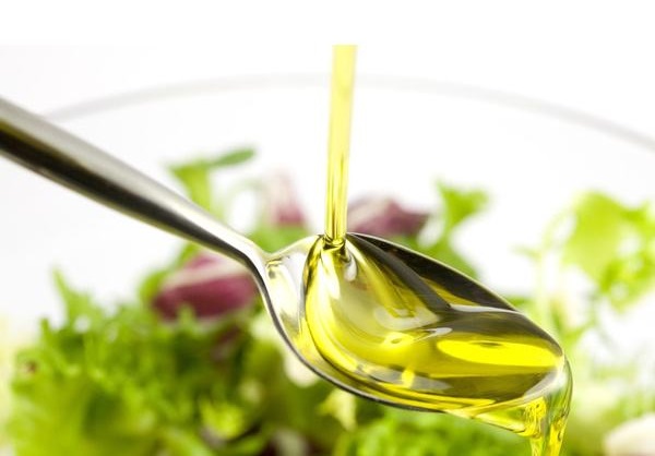 手背毛孔粗大怎么办 如何收缩手背上的毛孔