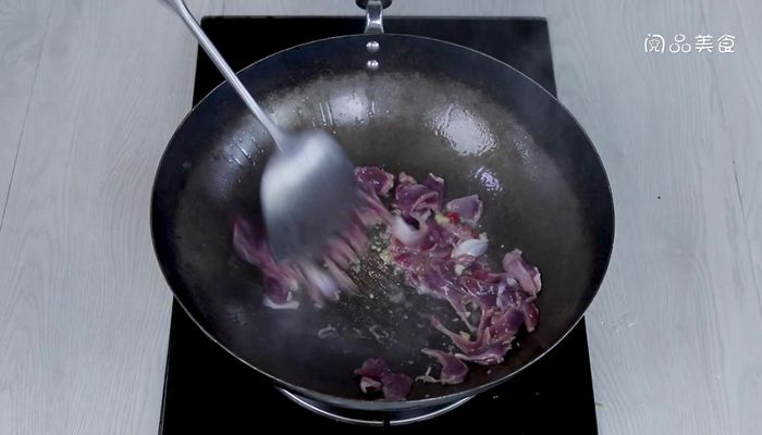 鸭胗炒花菜的做法  鸭胗炒花菜怎么做