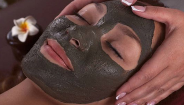 脸上黑头毛孔粗大怎么去除 脸上黑头毛孔粗大如何去除