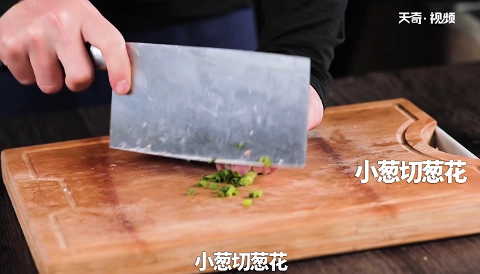 蟹味菇炒肉怎么做 蟹味菇炒肉的做法