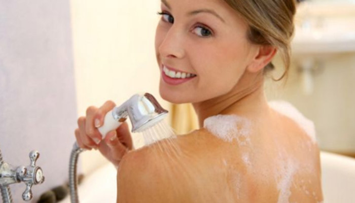 18k金项链可以戴着洗澡吗 18k金项链能不能戴着洗澡