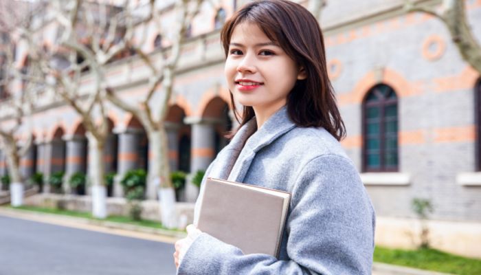 口红当腮红怎么使用 口红当腮红的使用方法