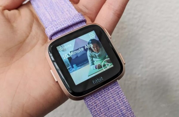 Fitbit Versa智能手表多少钱