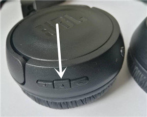 JBL T450BT耳机怎么控制音乐播放