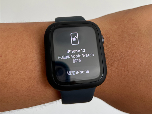 苹果手表怎么解锁手机面容