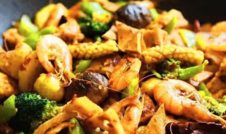 干炒麻辣烫怎么炒（干炒麻辣烫怎么炒才好吃）