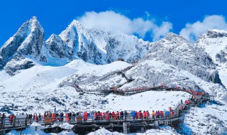 玉龙雪山的海拔是多少米 玉龙雪山的海拔是多少米高度