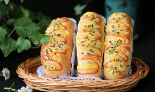 味噌奶酪香葱面包的做法 法式香葱面包