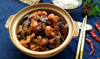 黄焖鸡家庭做法（黄焖鸡做法家庭做法）