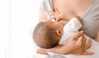 母乳不够吃怎么样让母乳变多（母乳不够吃怎么样让母乳变多产后10天）