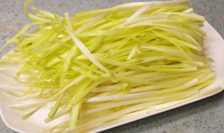 韭黄相克的食物有哪些（韭黄忌与什么同吃）