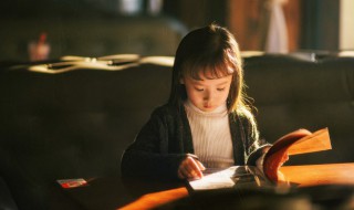 写人物的作文300字（人物作文300字左右）
