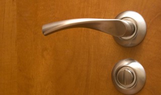 门把手锁不住怎么办（门把手锁不住怎么办呢）