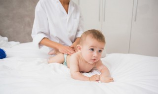儿媳妇生孙子送什么礼物（儿媳妇生了孙子发什么）