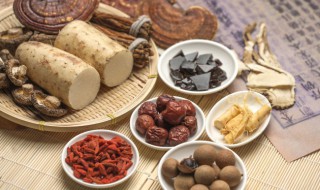 例假期间吃什么食物好（例假期间吃什么补血补气）