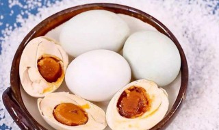 怎样腌制咸鸭蛋 怎样腌制咸鸭蛋的最简单方法