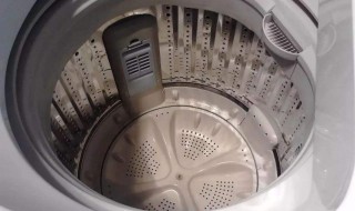 清洗洗衣机的方法（用消毒液清洗洗衣机的方法）