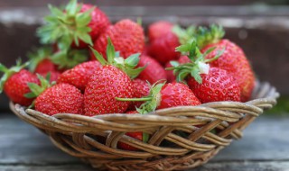 女人吃草莓好处和坏处 草莓吃多了有什么危害